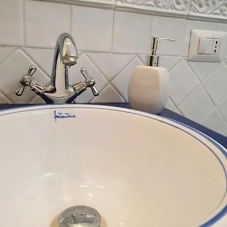 Appartement L'Antico Palazzo à Santo Stefano di Camastra Extérieur photo
