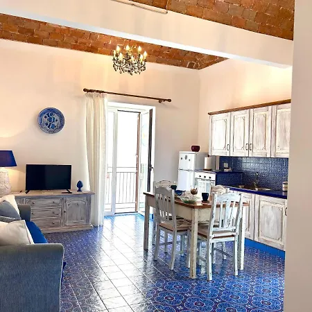 Appartement L'Antico Palazzo à Santo Stefano di Camastra Extérieur photo
